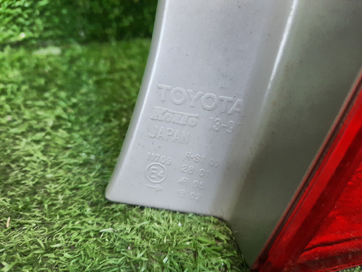 Стоп-сигнал правый задний TOYOTA COROLLA FIELDER, FIELDER ZRE144G, ZRE142G, NZE144G, NZE141G 2 ракурс