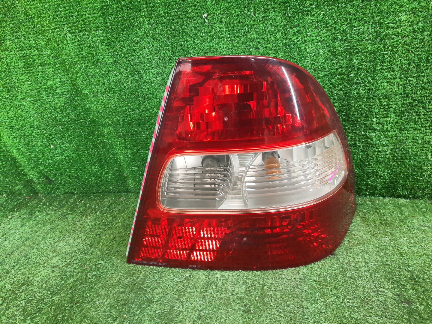 Стоп-сигнал правый задний TOYOTA COROLLA ZZE124, NZE121, NZE120, ZZE122, NZE124, CE121 1 ракурс