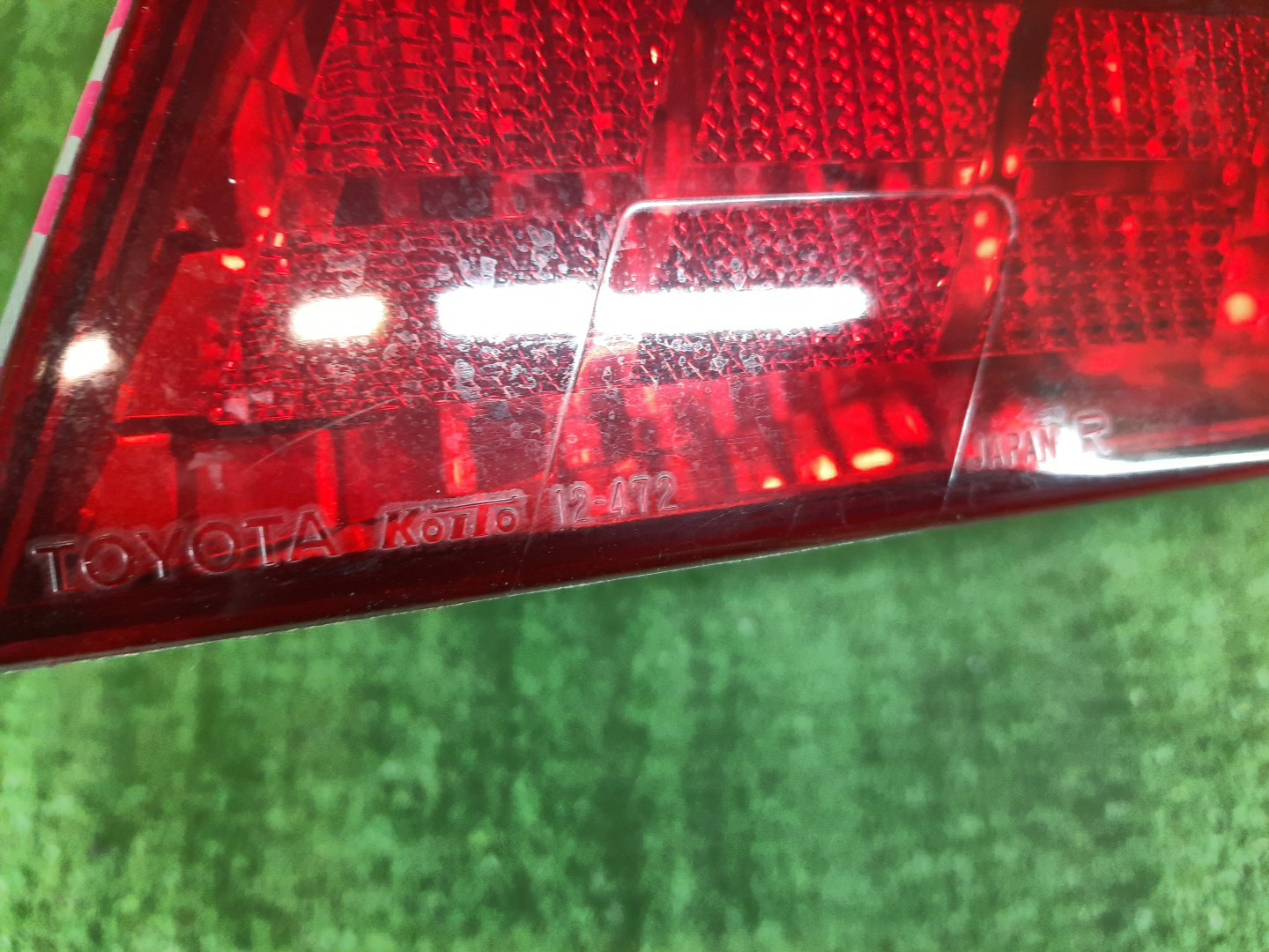Стоп-сигнал правый задний TOYOTA COROLLA ZZE124, NZE121, NZE120, ZZE122, NZE124, CE121 3 ракурс