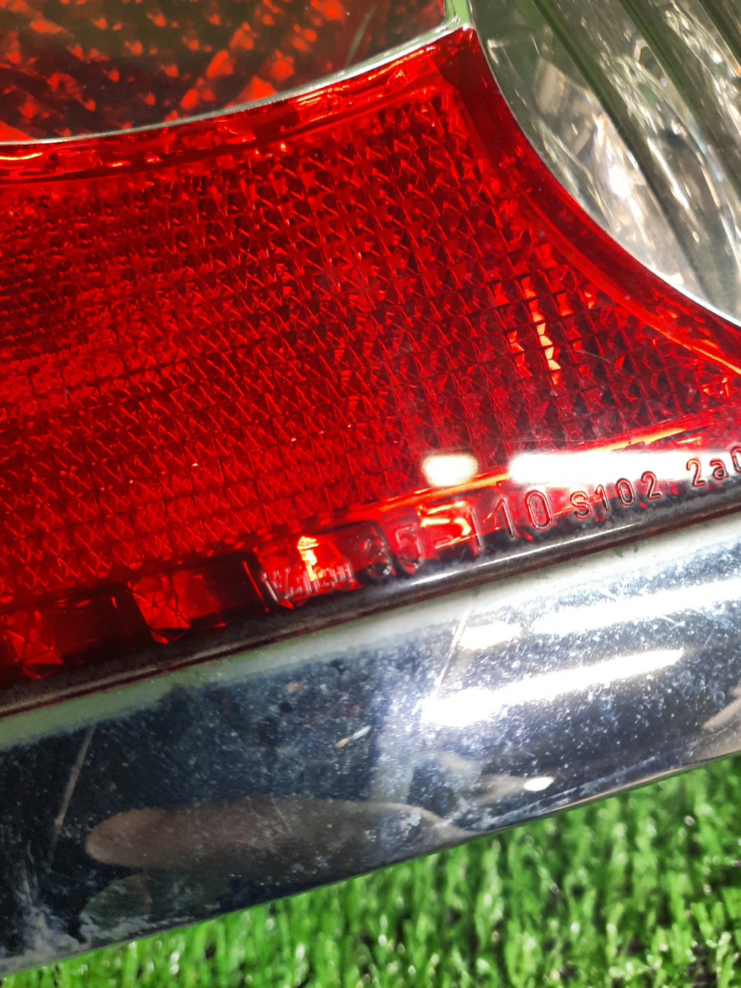 Стоп-сигнал левый задний TOYOTA AVENSIS ZZT251, AZT250, AZT255, AZT251 4 ракурс