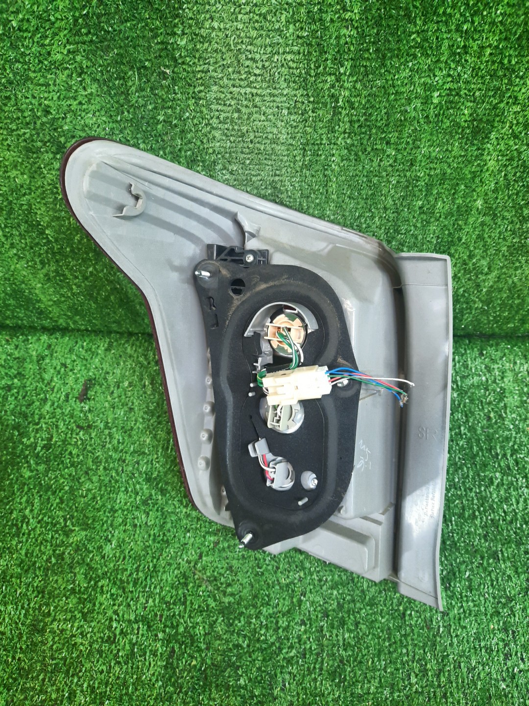 Стоп-сигнал правый задний TOYOTA COROLLA FIELDER, FIELDER ZRE144G, ZRE142G, NZE144G, NZE141G 3 ракурс