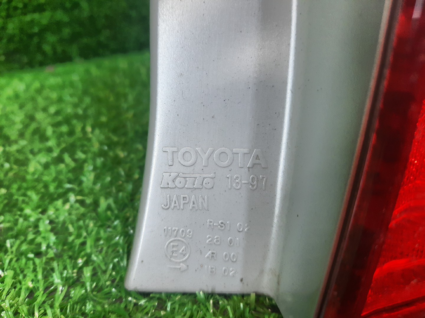 Стоп-сигнал правый задний TOYOTA COROLLA FIELDER, FIELDER ZRE144G, ZRE142G, NZE144G, NZE141G 2 ракурс