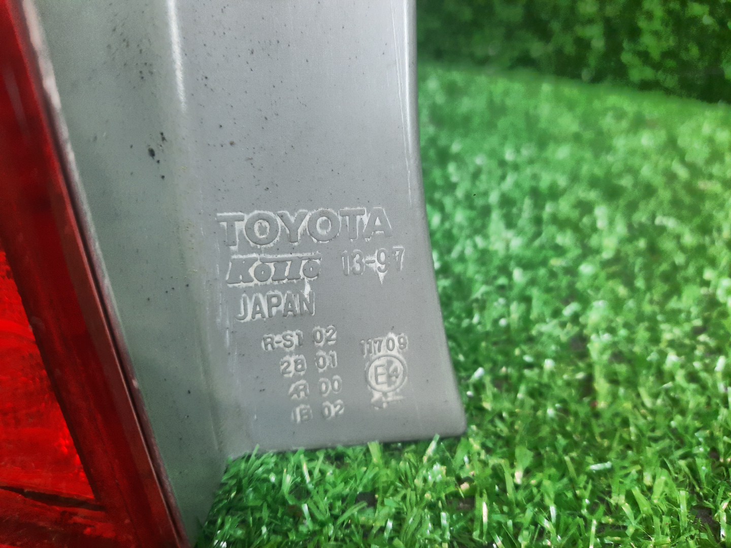 Стоп-сигнал левый задний TOYOTA COROLLA FIELDER, FIELDER ZRE144G, ZRE142G, NZE144G, NZE141G 2 ракурс