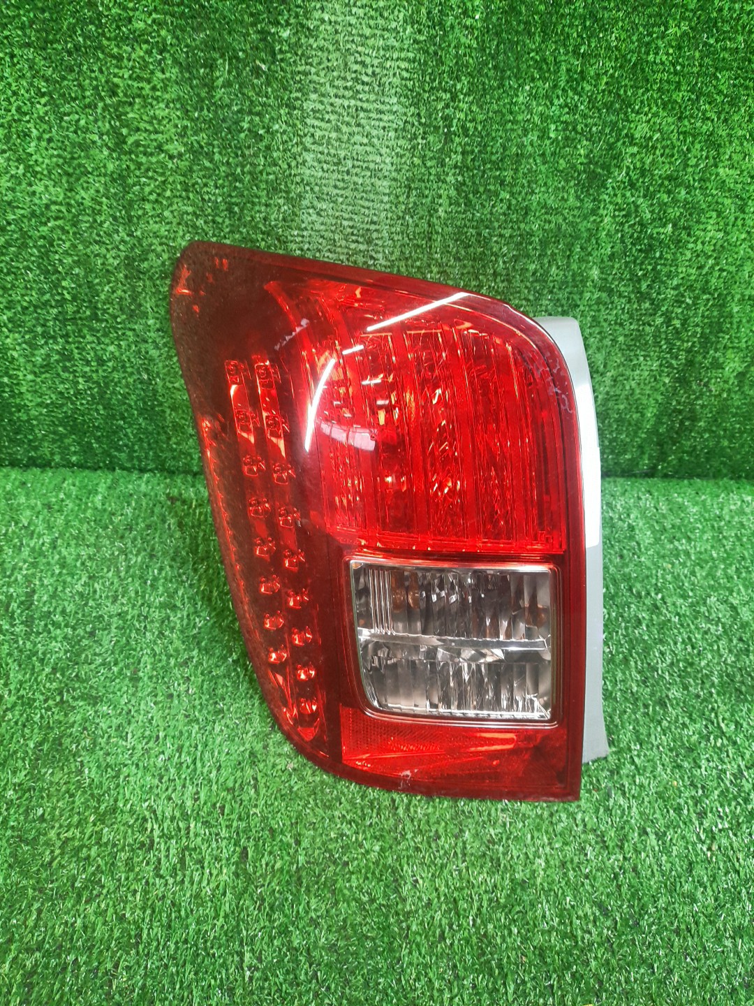 Стоп-сигнал левый задний TOYOTA COROLLA FIELDER, FIELDER ZRE144G, ZRE142G, NZE144G, NZE141G 1 ракурс