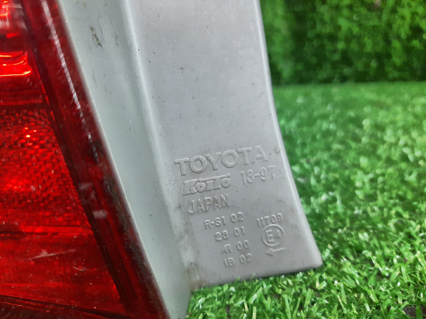 Стоп-сигнал левый задний TOYOTA COROLLA FIELDER, FIELDER ZRE144G, ZRE142G, NZE144G, NZE141G 2 ракурс