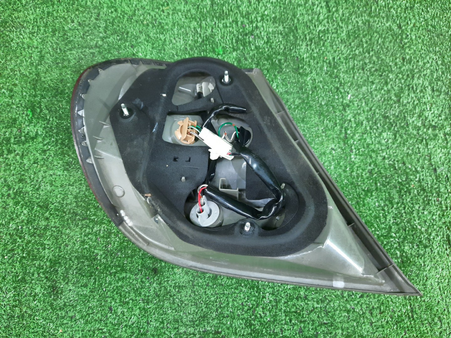 Стоп-сигнал правый задний TOYOTA CAMRY, ALTIS ACV30, ACV35, ACV30N, ACV35N 2 ракурс