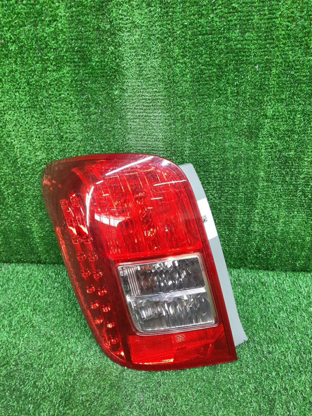 Стоп-сигнал левый задний TOYOTA COROLLA FIELDER, FIELDER ZRE144G, ZRE142G, NZE144G, NZE141G 1 ракурс