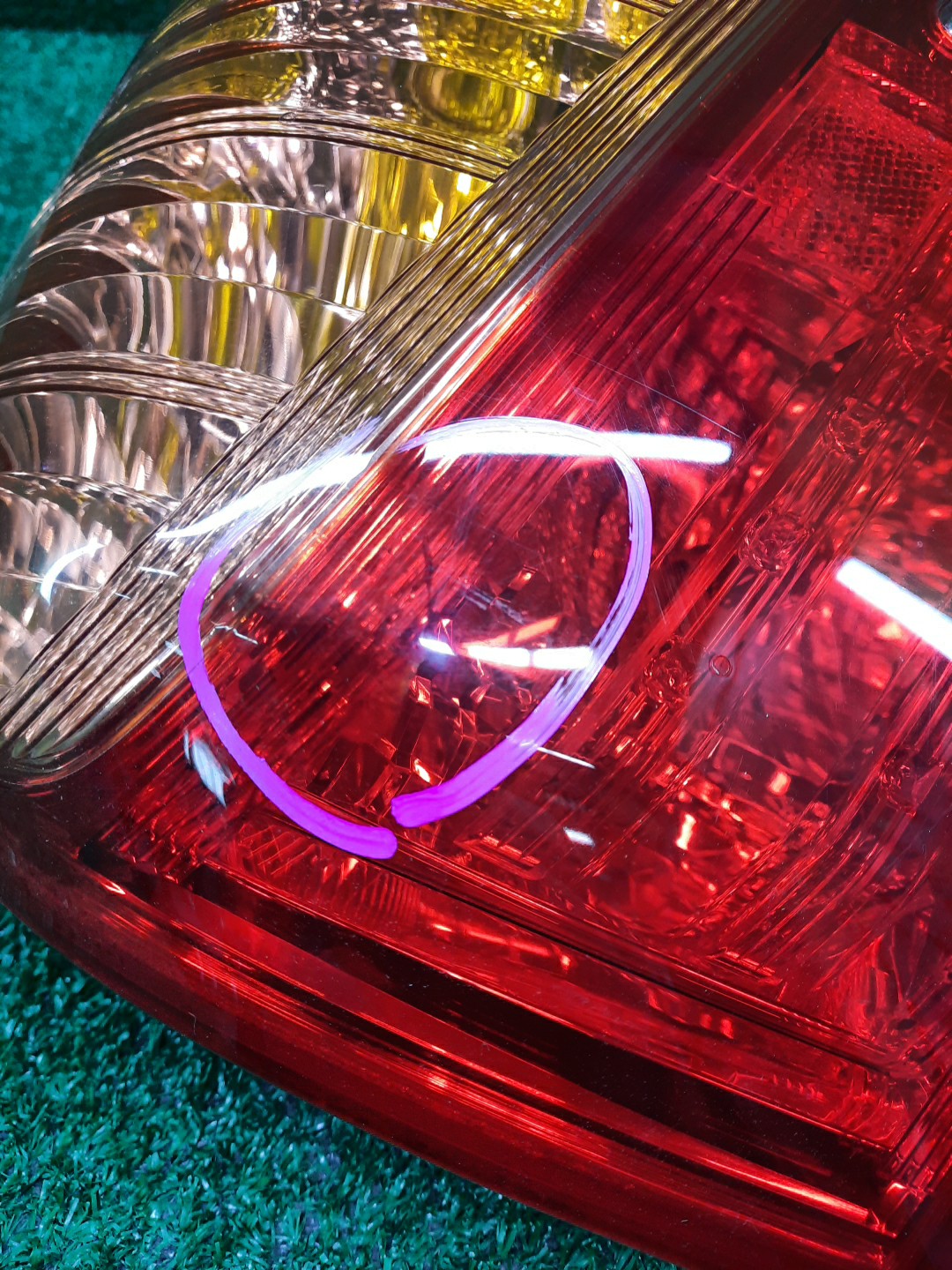 Стоп-сигнал правый задний TOYOTA COROLLA  AXIO NZE141, NZE144, ZRE142, ZRE144 3 ракурс