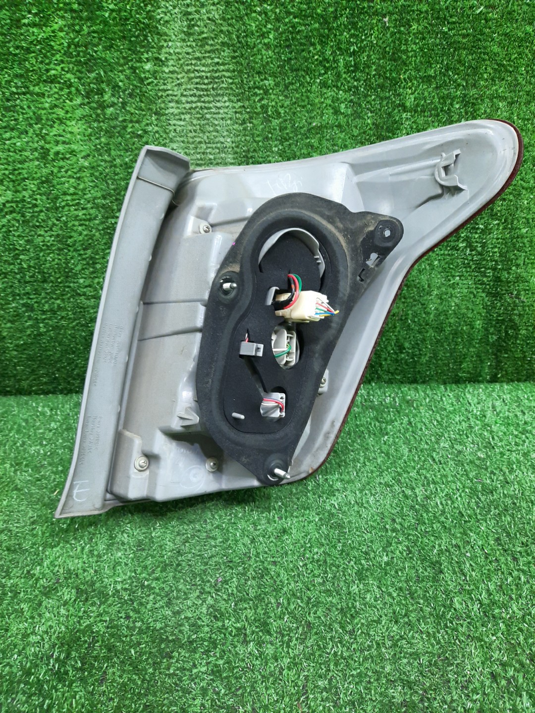 Стоп-сигнал левый задний TOYOTA COROLLA FIELDER, FIELDER ZRE144G, ZRE142G, NZE144G, NZE141G 5 ракурс
