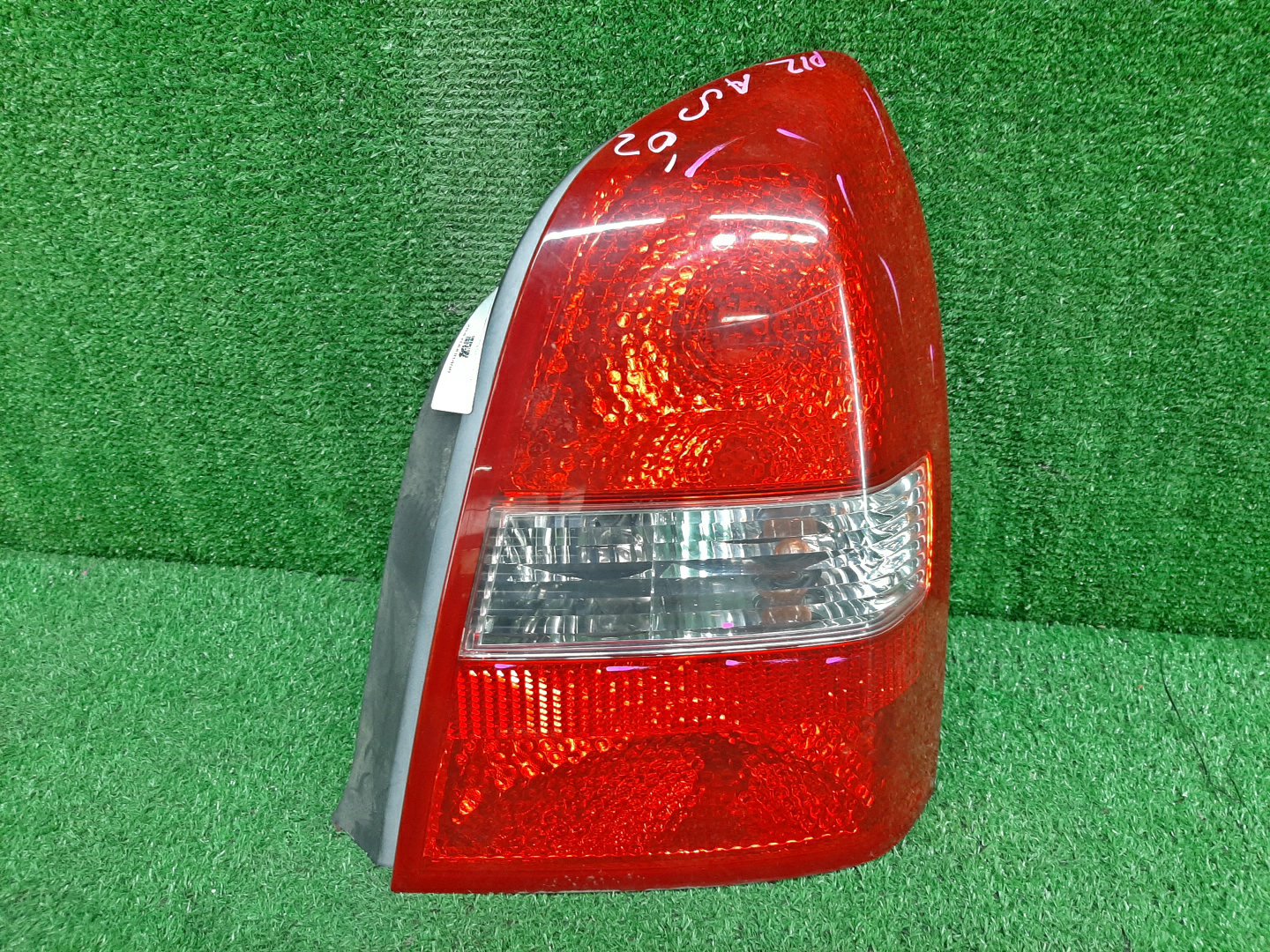 Стоп-сигнал правый задний NISSAN PRIMERA P12, QP12, TNP12, TP12, HP12, RP12 1 ракурс