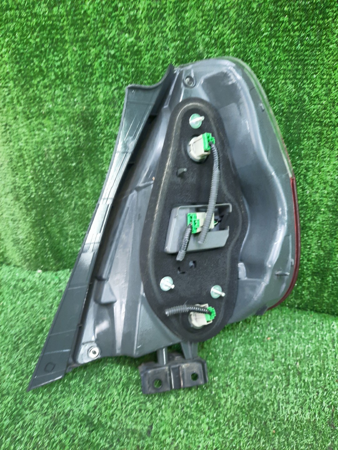 Стоп-сигнал левый задний HONDA FIT, JAZZ GD2, GD3, GD4, GD1 3 ракурс