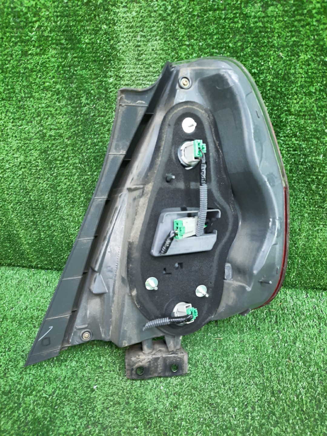 Стоп-сигнал левый задний HONDA FIT, JAZZ GD2, GD3, GD4, GD1 4 ракурс