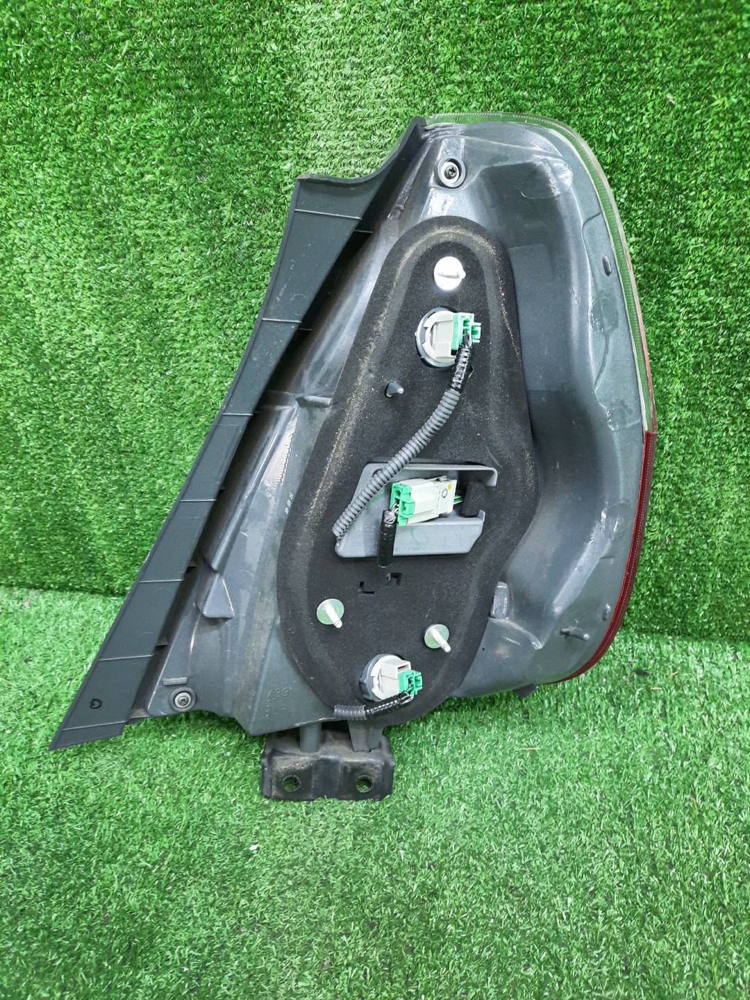 Стоп-сигнал левый задний HONDA FIT, JAZZ GD2, GD3, GD4, GD1 3 ракурс