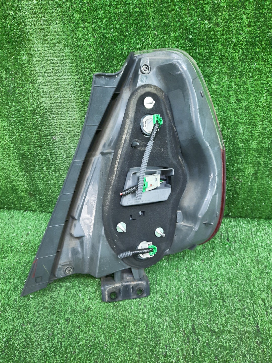 Стоп-сигнал левый задний HONDA FIT, JAZZ GD2, GD3, GD4, GD1 3 ракурс