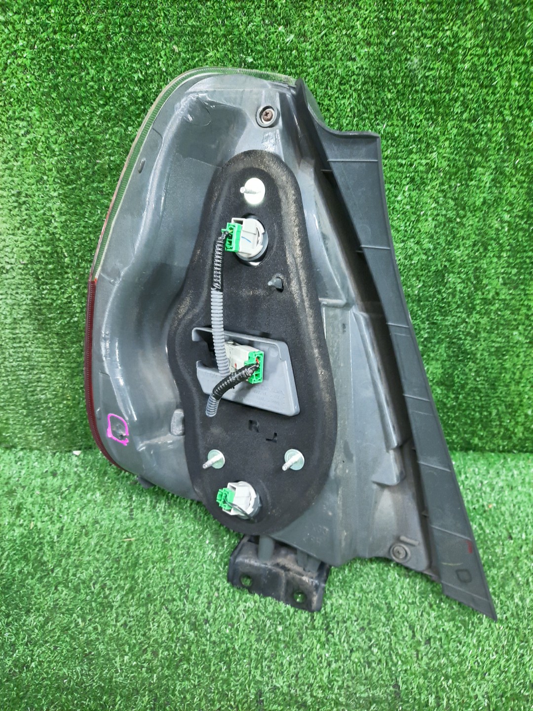 Стоп-сигнал правый задний HONDA FIT, JAZZ GD2, GD3, GD4, GD1 3 ракурс