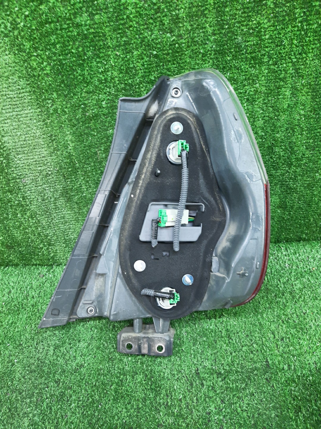 Стоп-сигнал левый задний HONDA FIT, JAZZ GD2, GD3, GD4, GD1 3 ракурс
