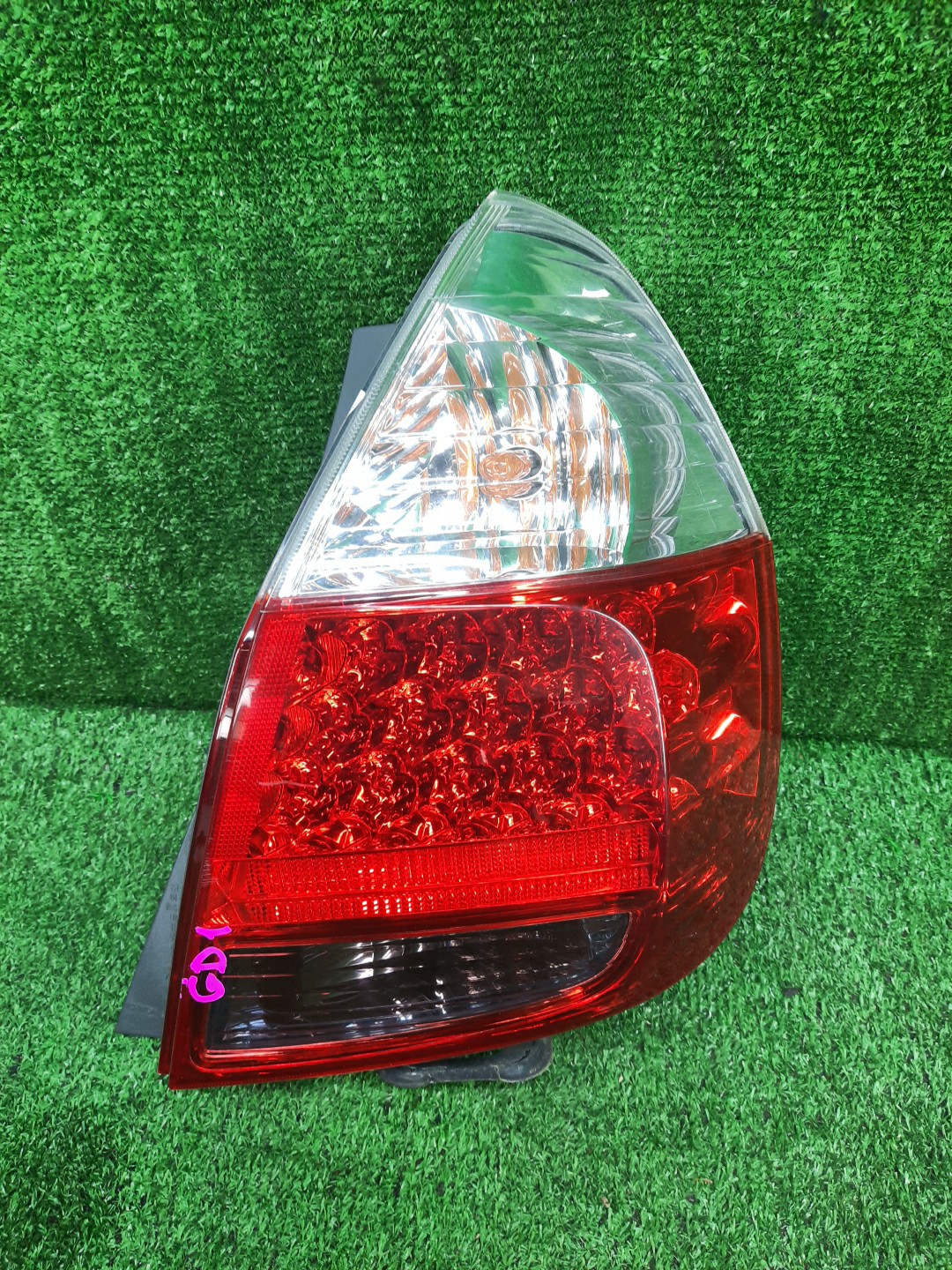 Стоп-сигнал правый задний HONDA FIT, JAZZ GD2, GD3, GD4, GD1 1 ракурс