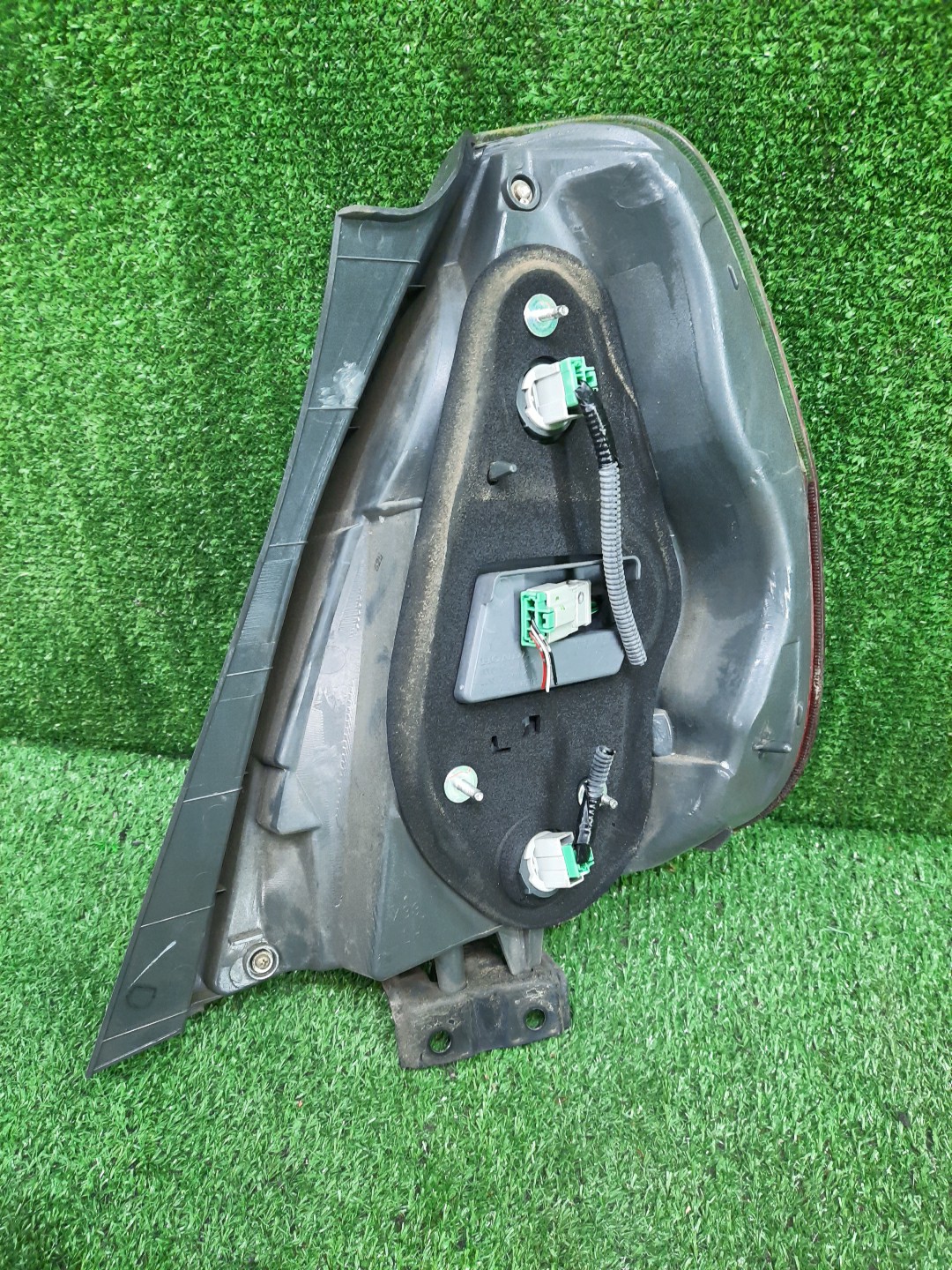 Стоп-сигнал левый задний HONDA FIT, JAZZ GD2, GD3, GD4, GD1 4 ракурс