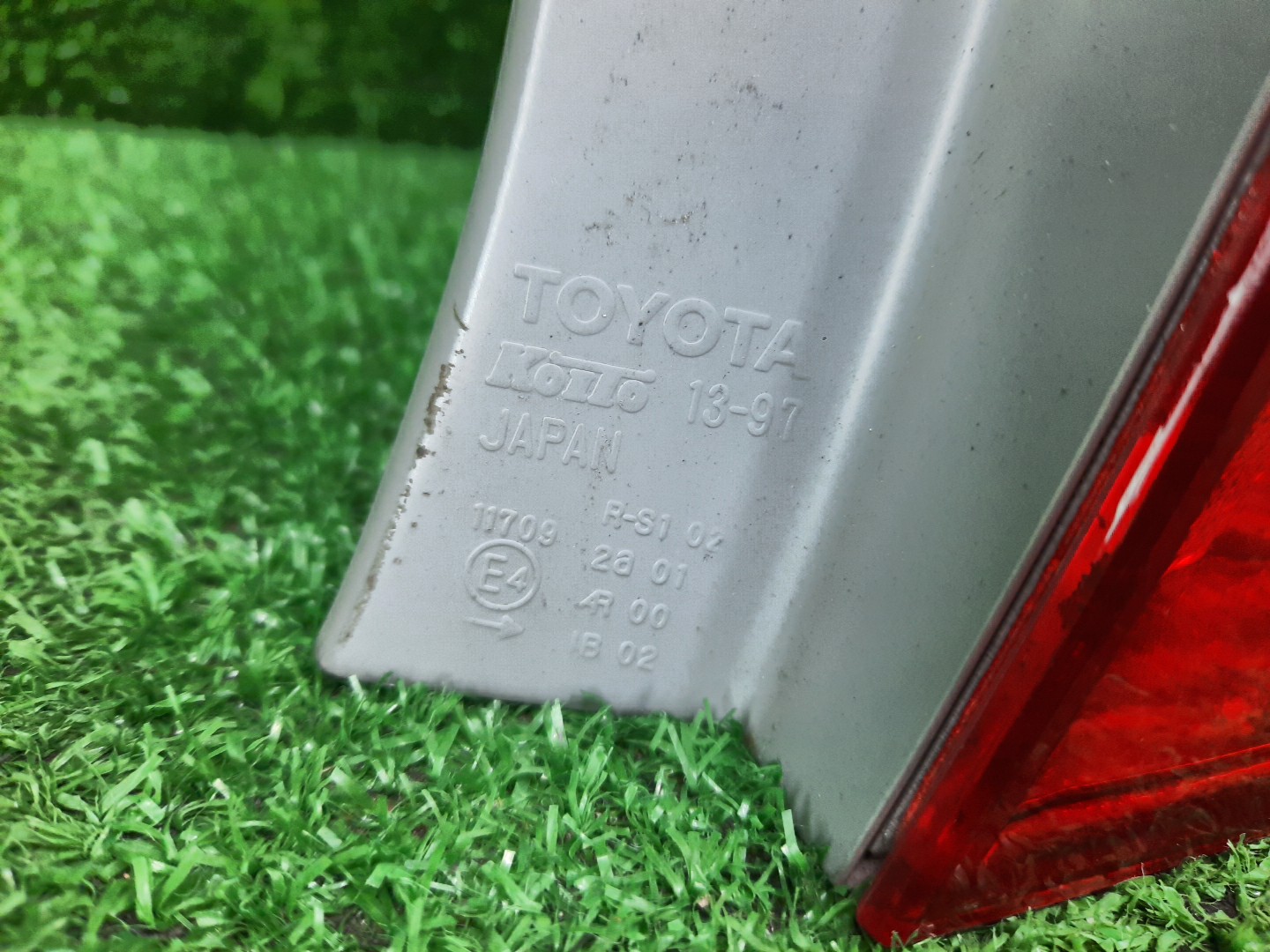 Стоп-сигнал правый задний TOYOTA COROLLA FIELDER, FIELDER ZRE144G, ZRE142G, NZE144G, NZE141G 2 ракурс