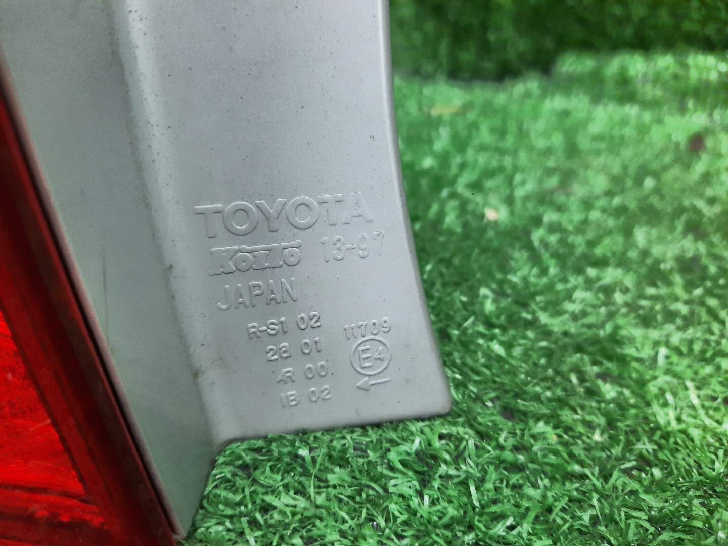 Стоп-сигнал левый задний TOYOTA COROLLA FIELDER, FIELDER ZRE144G, ZRE142G, NZE144G, NZE141G 2 ракурс