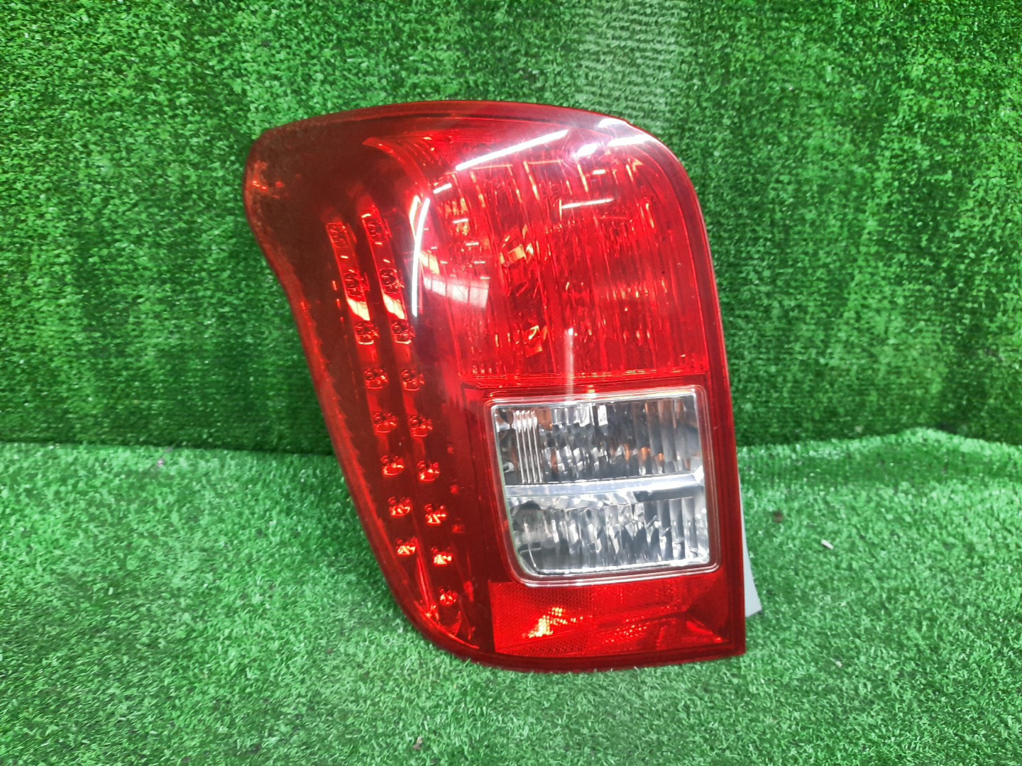 Стоп-сигнал левый задний TOYOTA COROLLA FIELDER, FIELDER ZRE144G, ZRE142G, NZE144G, NZE141G 1 ракурс