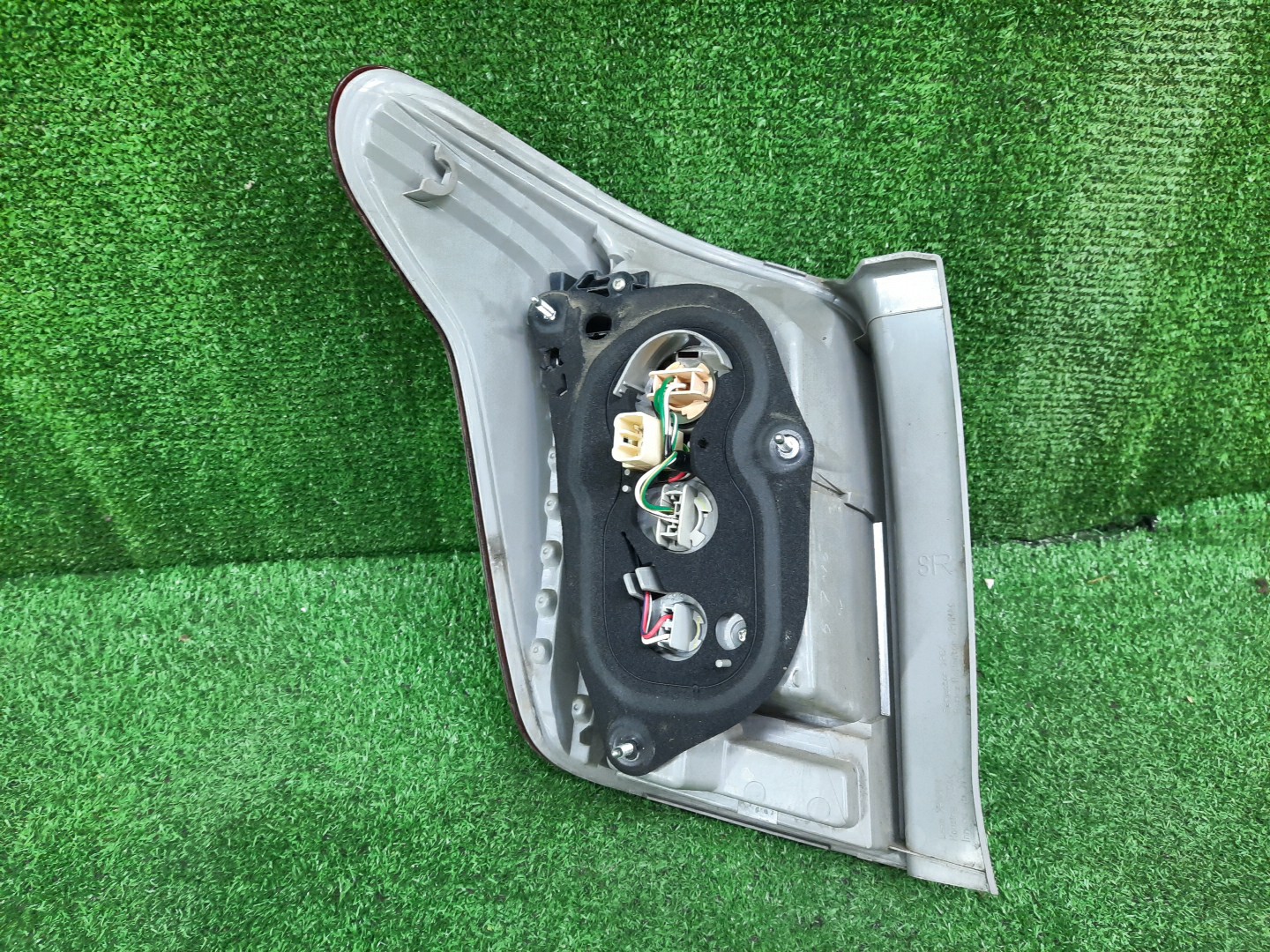 Стоп-сигнал правый задний TOYOTA COROLLA FIELDER, FIELDER ZRE144G, ZRE142G, NZE144G, NZE141G 3 ракурс