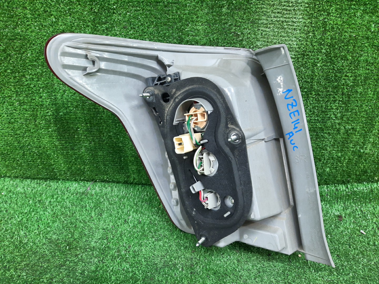 Стоп-сигнал правый задний TOYOTA COROLLA FIELDER, FIELDER ZRE144G, ZRE142G, NZE144G, NZE141G 4 ракурс