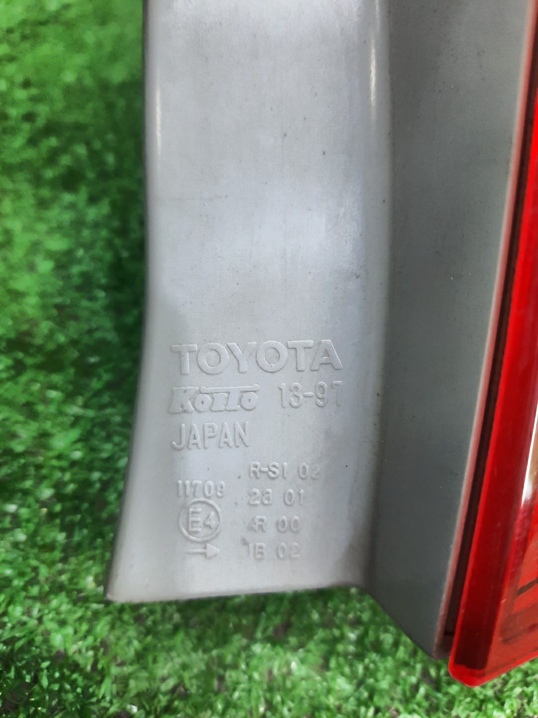 Стоп-сигнал правый задний TOYOTA COROLLA FIELDER, FIELDER ZRE144G, ZRE142G, NZE144G, NZE141G 3 ракурс