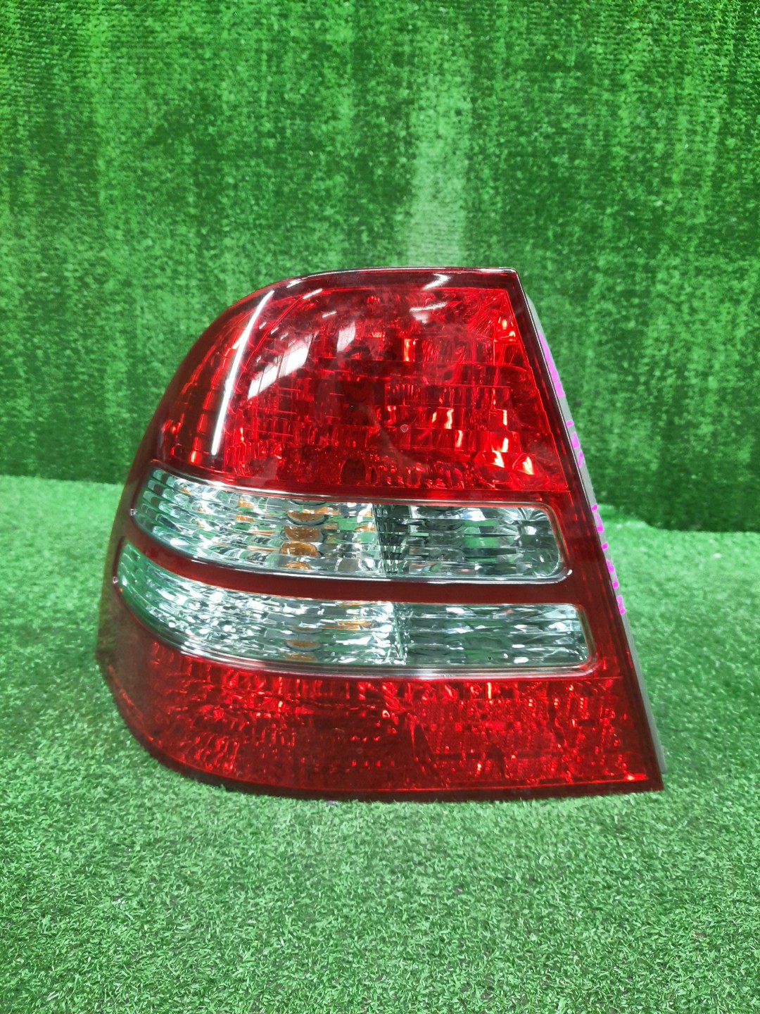 Стоп-сигнал левый задний TOYOTA COROLLA ZZE124, NZE121, NZE120, ZZE122, NZE124, CE121 1 ракурс