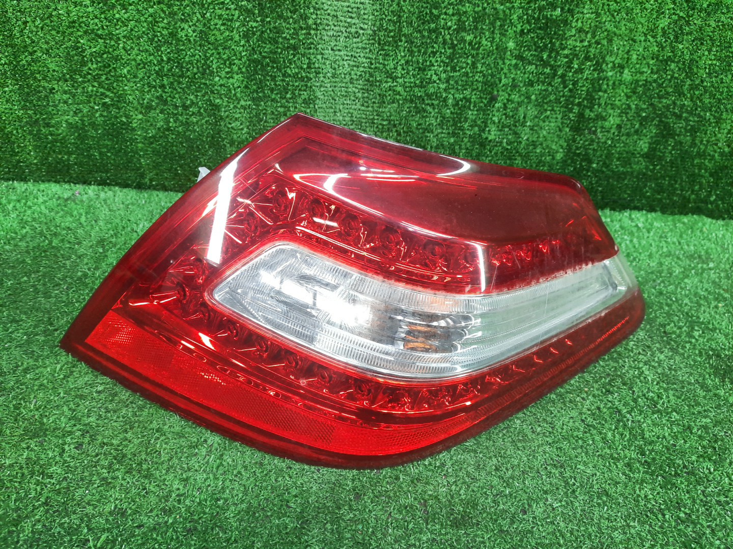 Стоп-сигнал правый задний NISSAN TEANA TNJ32, PJ32, J32 1 ракурс