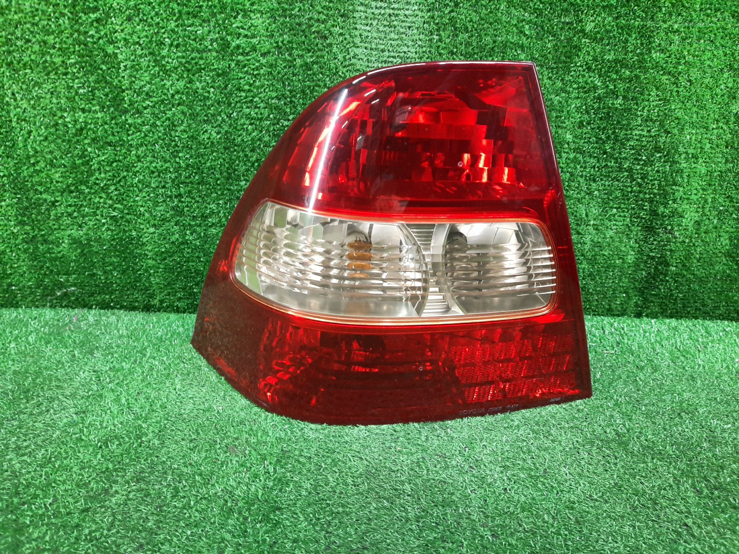 Стоп-сигнал левый задний TOYOTA COROLLA ZZE124, NZE121, NZE120, ZZE122, NZE124, CE121 1 ракурс