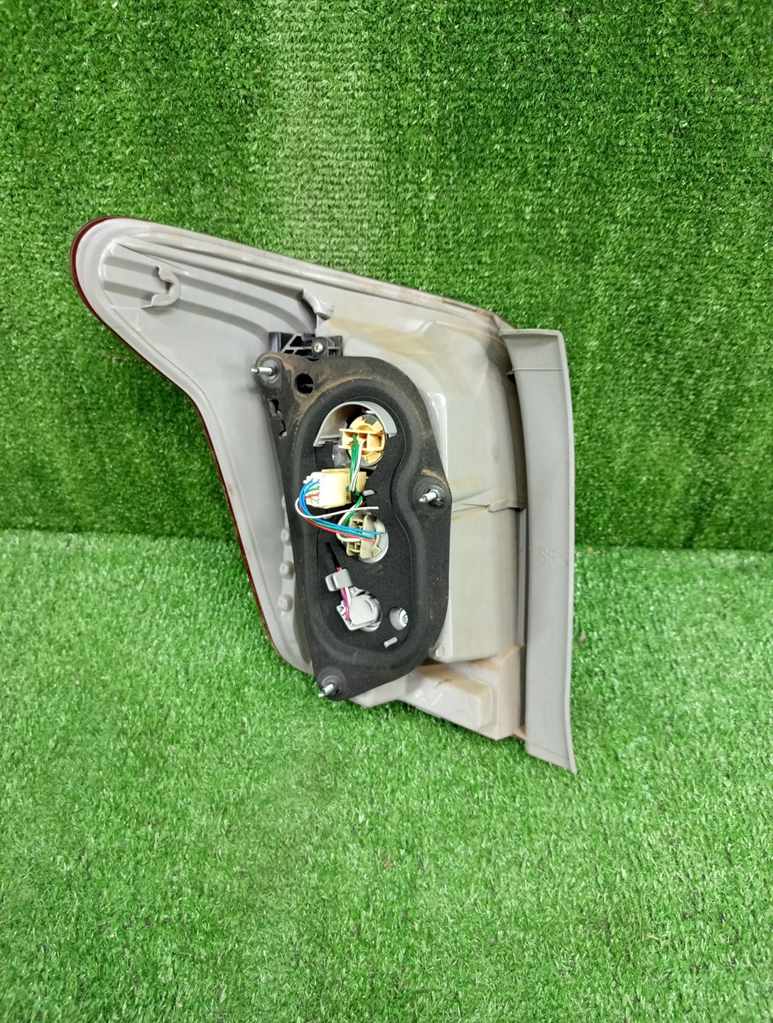 Стоп-сигнал правый задний TOYOTA FIELDER, COROLLA FIELDER ZRE142G, NZE144G, NZE141G, ZRE144G 2 ракурс