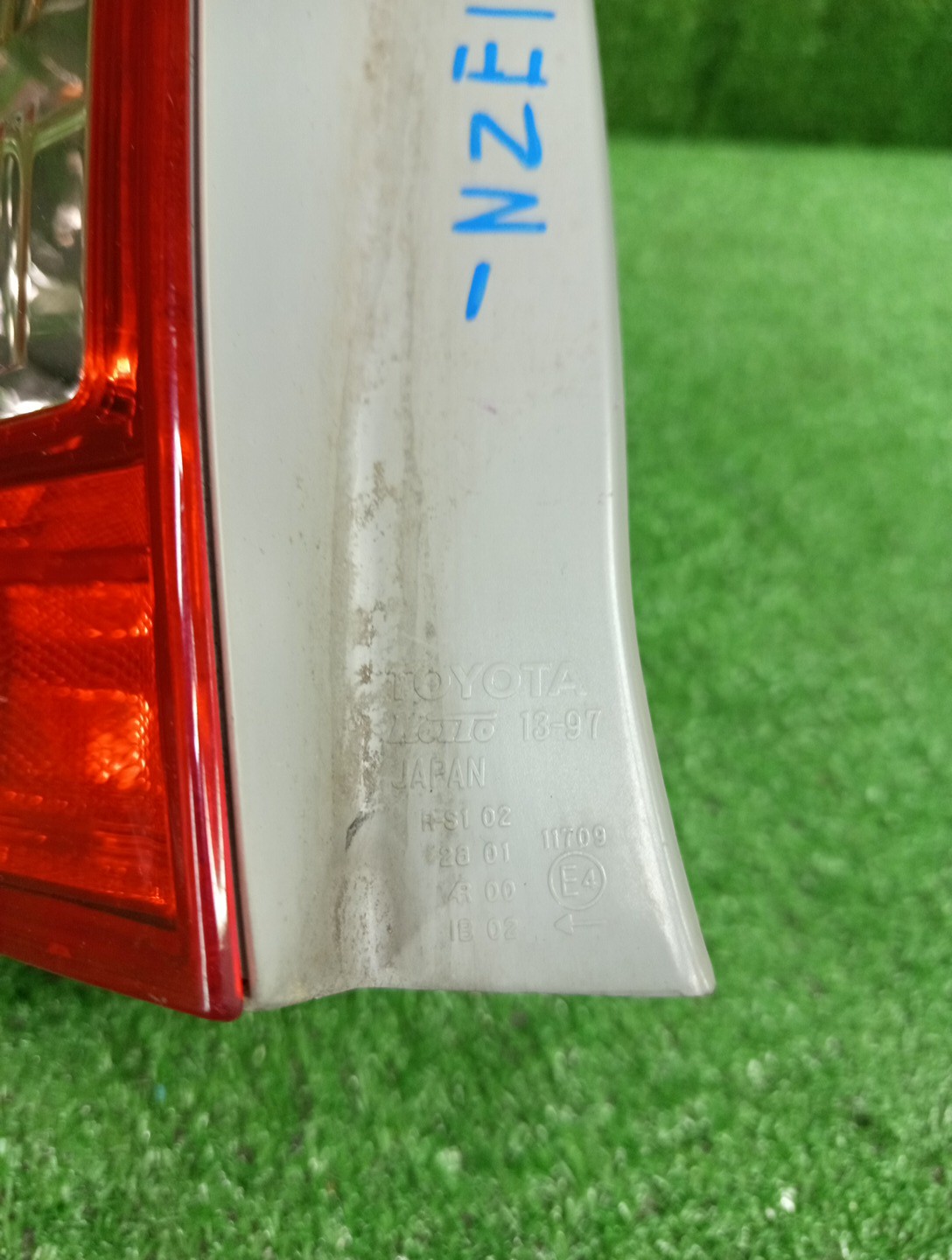 Стоп-сигнал левый задний TOYOTA COROLLA FIELDER, FIELDER ZRE144G, ZRE142G, NZE144G, NZE141G 3 ракурс