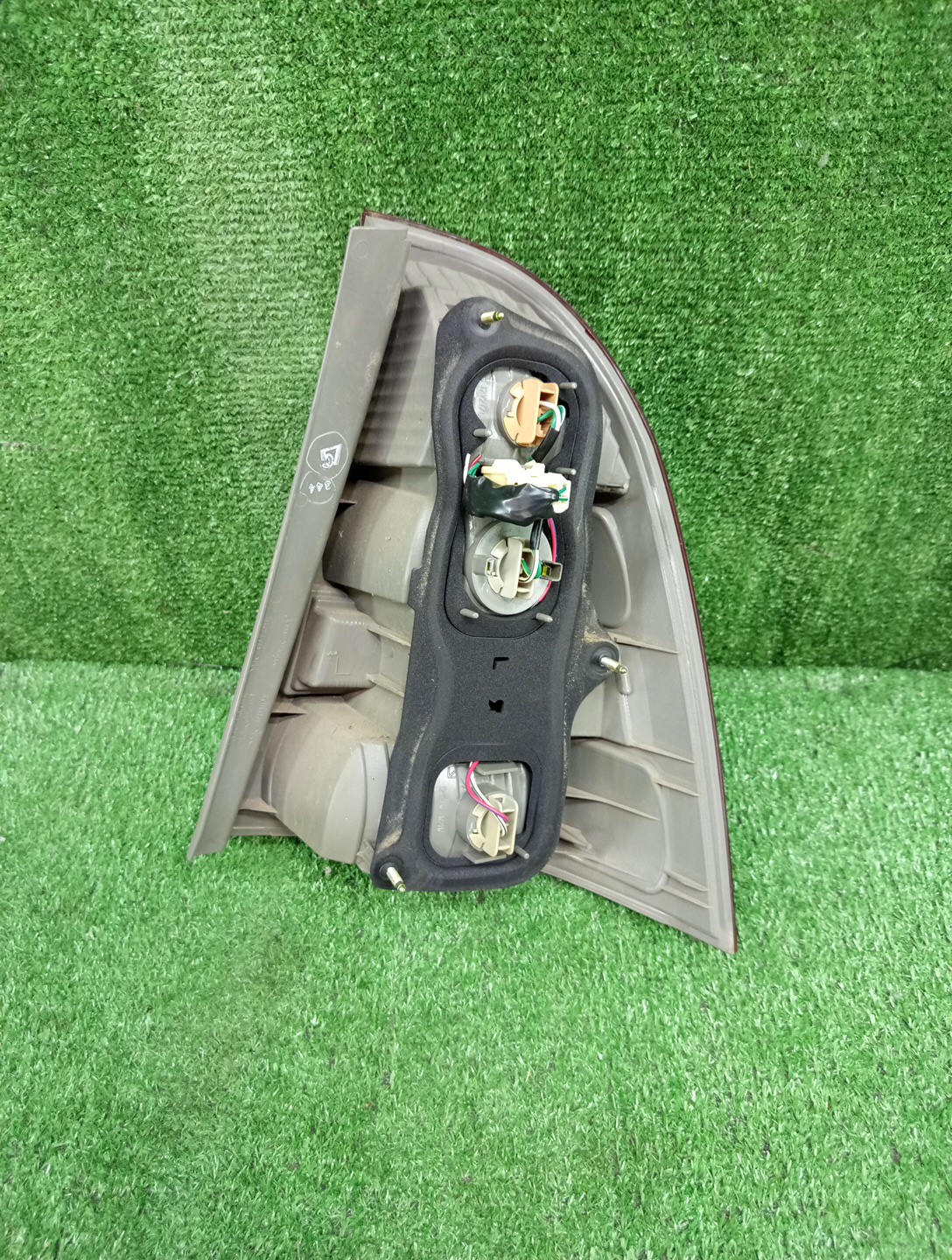 Стоп-сигнал левый задний TOYOTA COROLLA FIELDER NZE121G, ZZE123G, ZZE124G, ZZE122G, NZE124G 2 ракурс