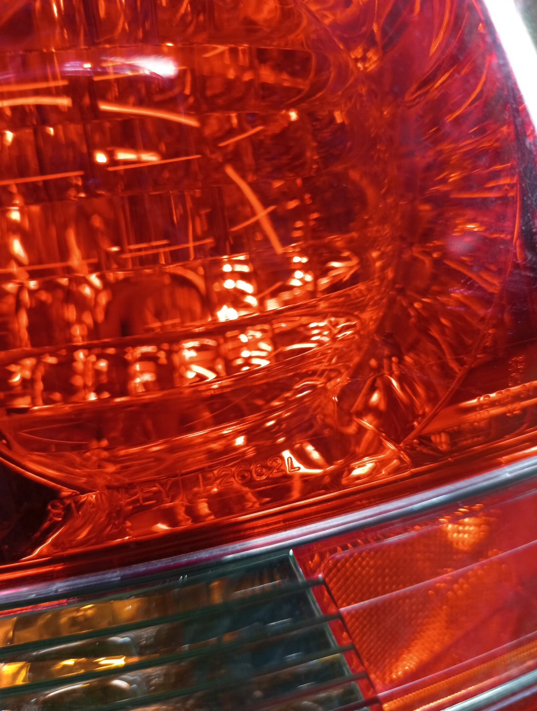 Стоп-сигнал левый задний HONDA CIVIC, CIVIC FERIO ES1, ES2, ES3, ES9, ET2 4 ракурс