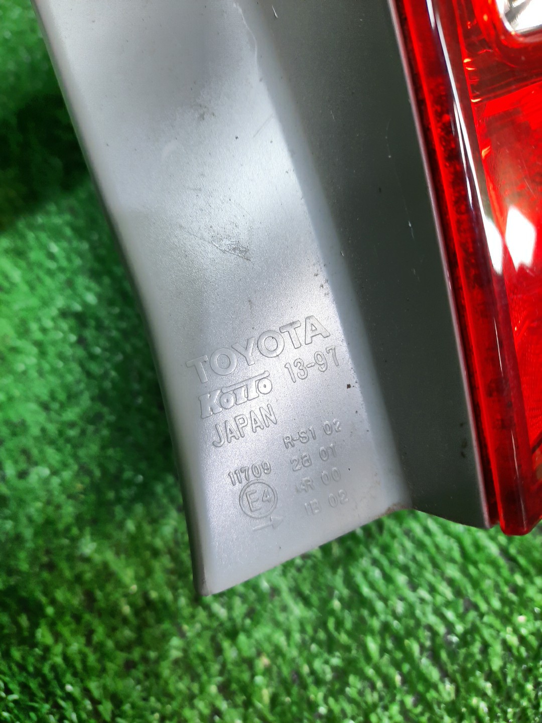Стоп-сигнал правый задний TOYOTA COROLLA FIELDER, FIELDER ZRE144G, ZRE142G, NZE144G, NZE141G 3 ракурс