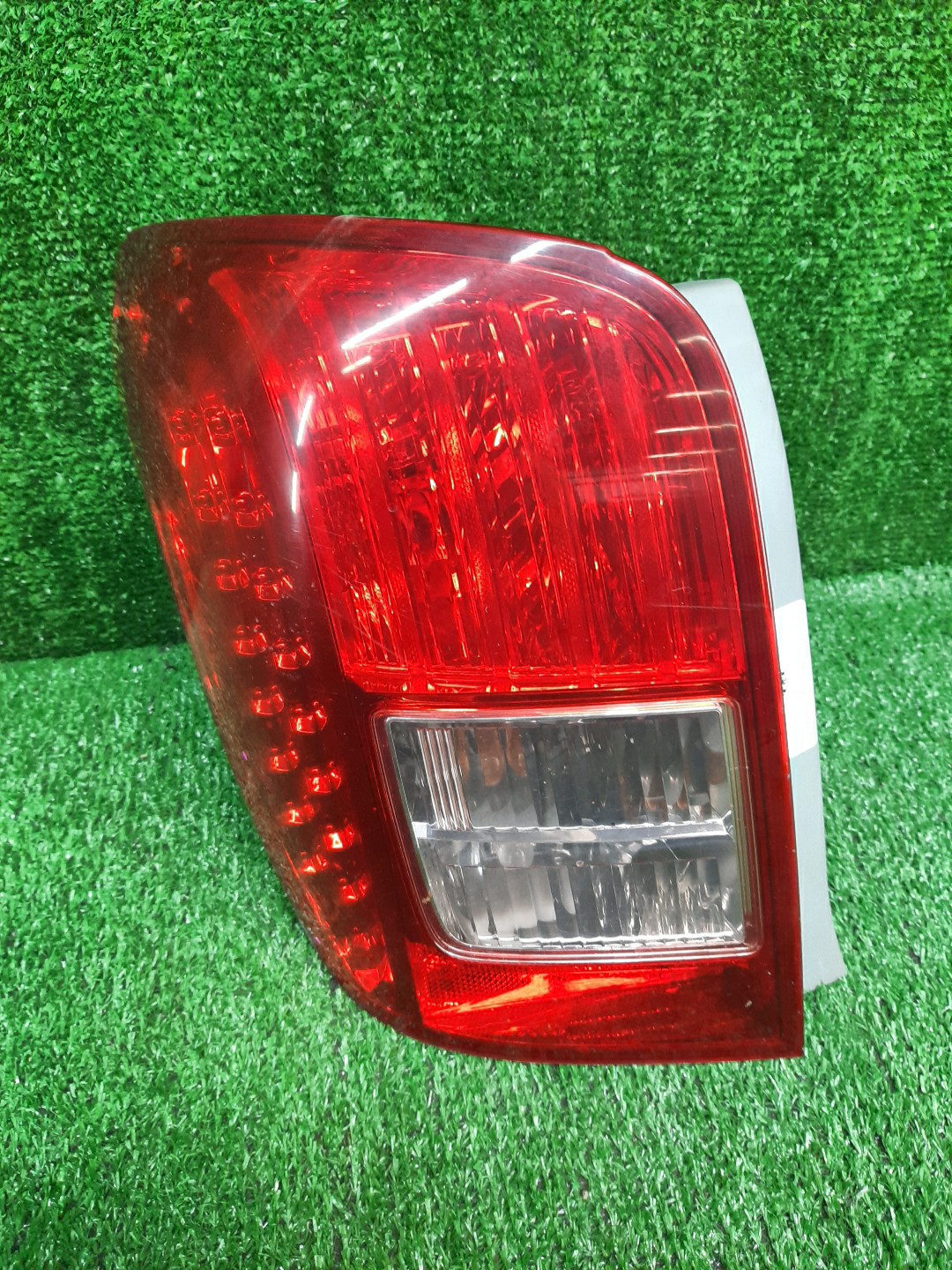 Стоп-сигнал левый задний TOYOTA COROLLA FIELDER, FIELDER ZRE144G, ZRE142G, NZE144G, NZE141G 1 ракурс
