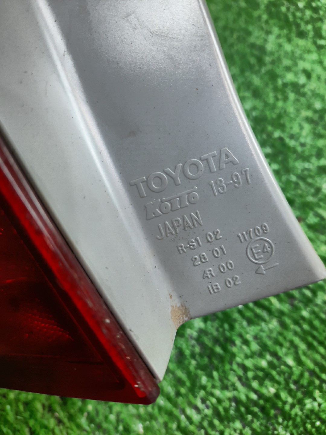 Стоп-сигнал левый задний TOYOTA COROLLA FIELDER, FIELDER ZRE144G, ZRE142G, NZE144G, NZE141G 3 ракурс