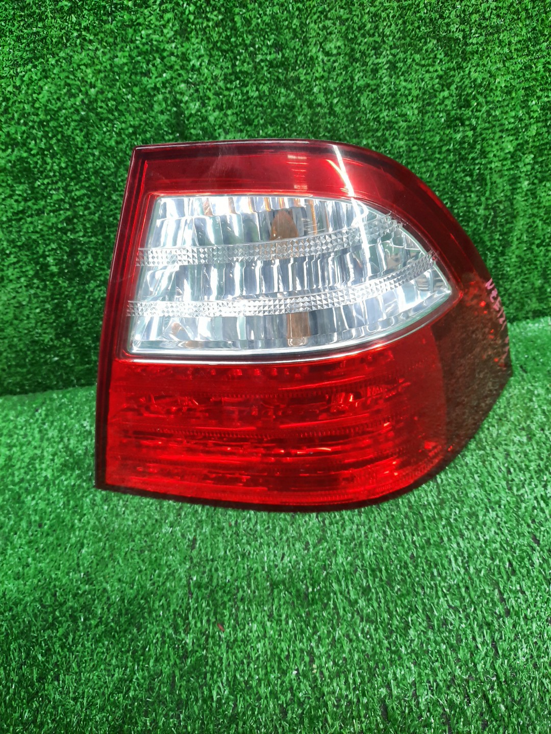Стоп-сигнал правый задний TOYOTA COROLLA ZZE124, NZE121, NZE120, ZZE122, NZE124, CE121 1 ракурс
