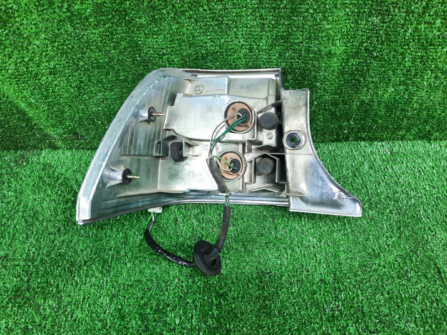 Стоп-сигнал правый задний TOYOTA CROWN JZS151, JZS155, GS151, LS151, JZS157, JZS153 2 ракурс