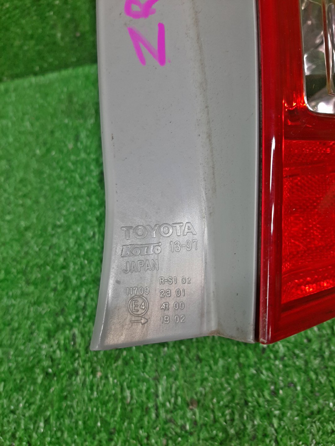 Стоп-сигнал правый задний TOYOTA COROLLA FIELDER, FIELDER ZRE144G, ZRE142G, NZE144G, NZE141G 3 ракурс
