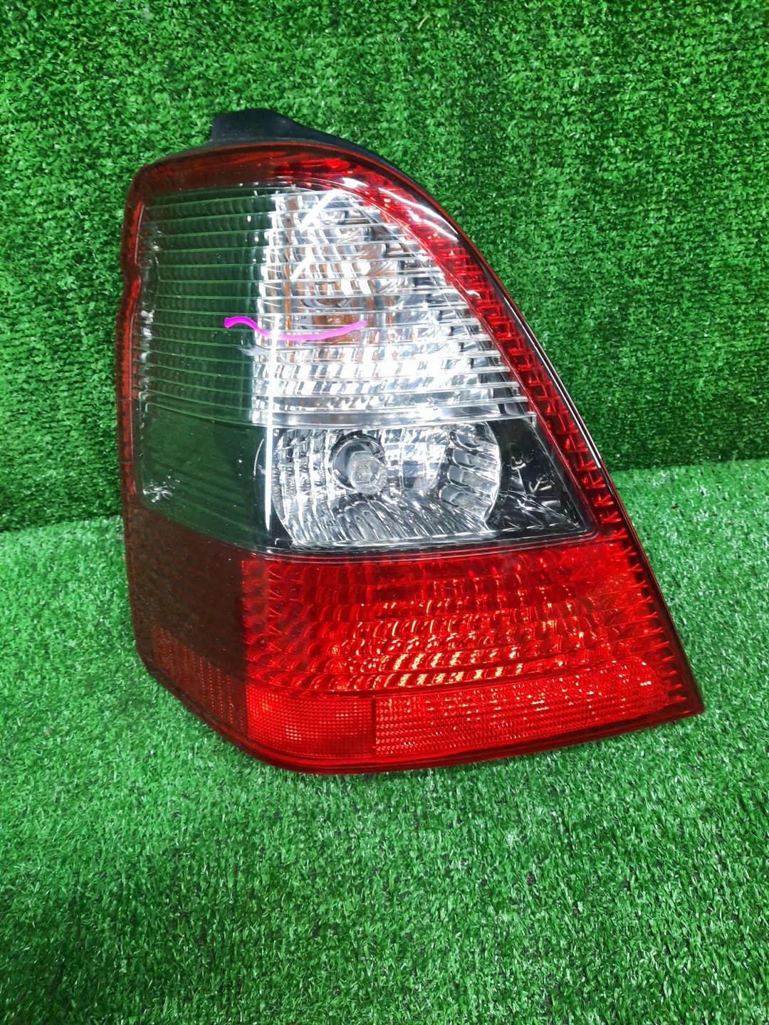 Стоп-сигнал левый задний HONDA ODYSSEY RA6, RA8, RA7, RA9 1 ракурс
