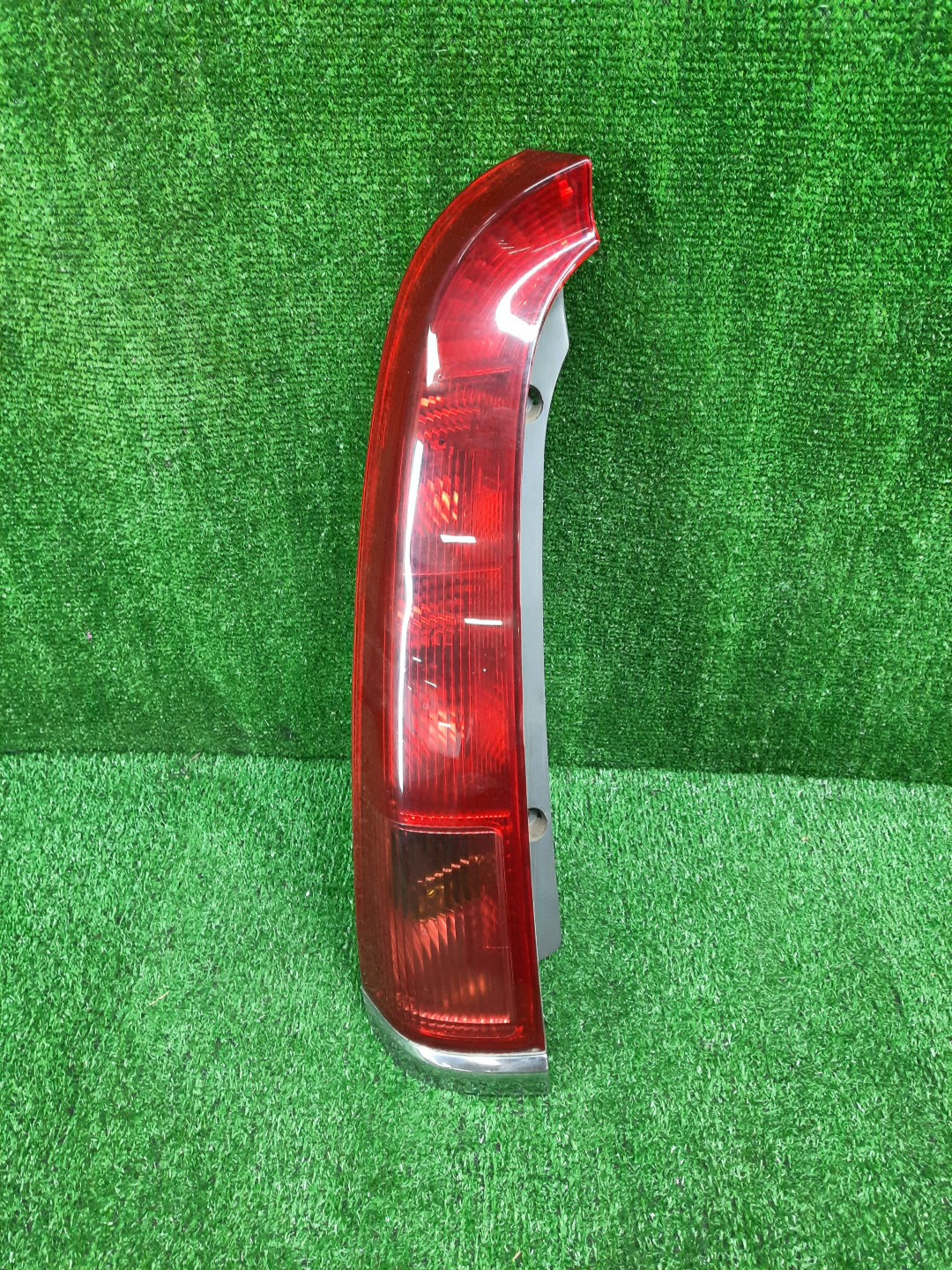 Стоп-сигнал левый задний HONDA STREAM RN2, RN1, RN3, RN4, RN5 1 ракурс