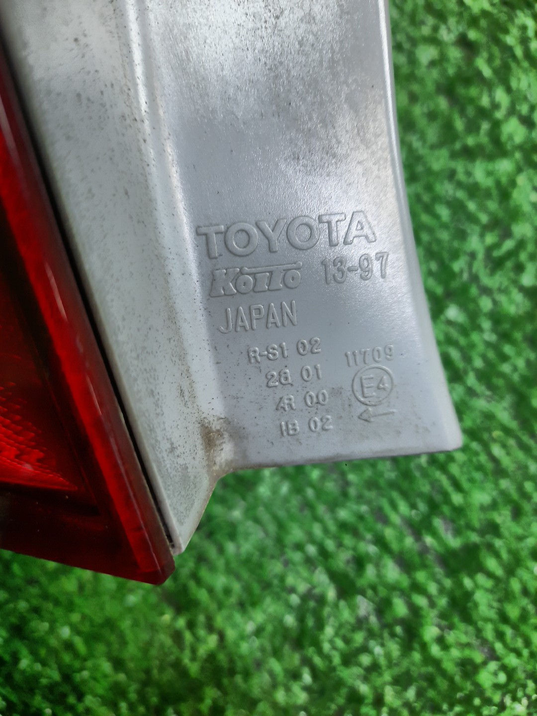 Стоп-сигнал левый задний TOYOTA COROLLA FIELDER, FIELDER ZRE144G, ZRE142G, NZE144G, NZE141G 3 ракурс