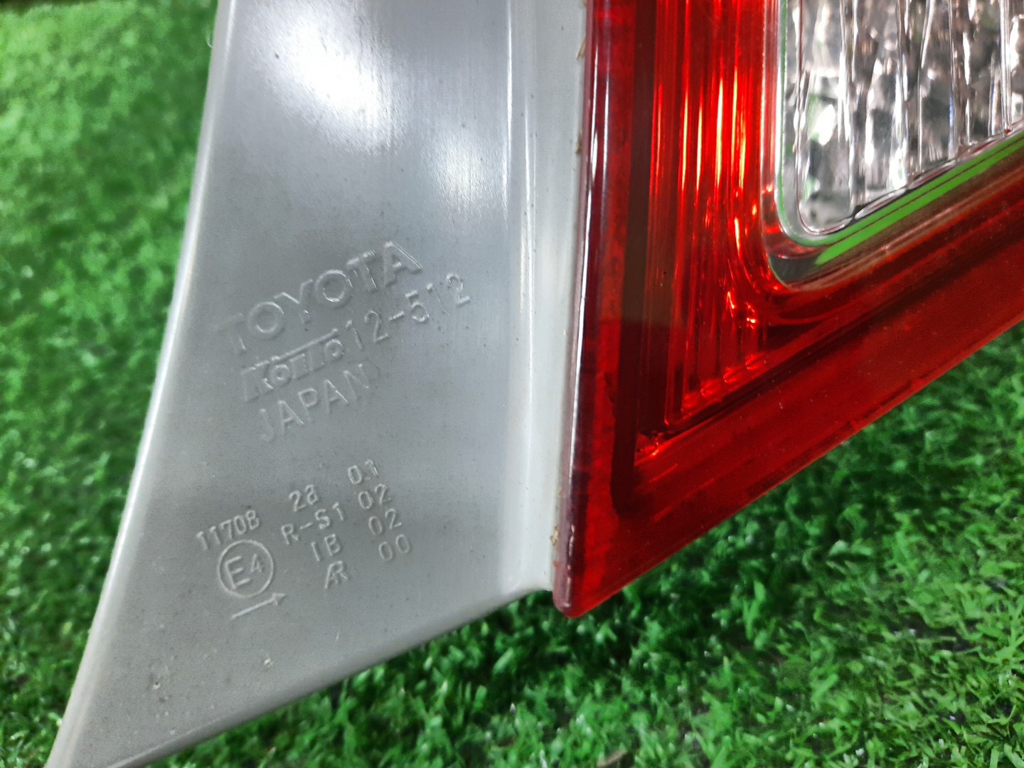 Стоп-сигнал правый задний TOYOTA COROLLA  AXIO NZE141, NZE144, ZRE142, ZRE144 4 ракурс