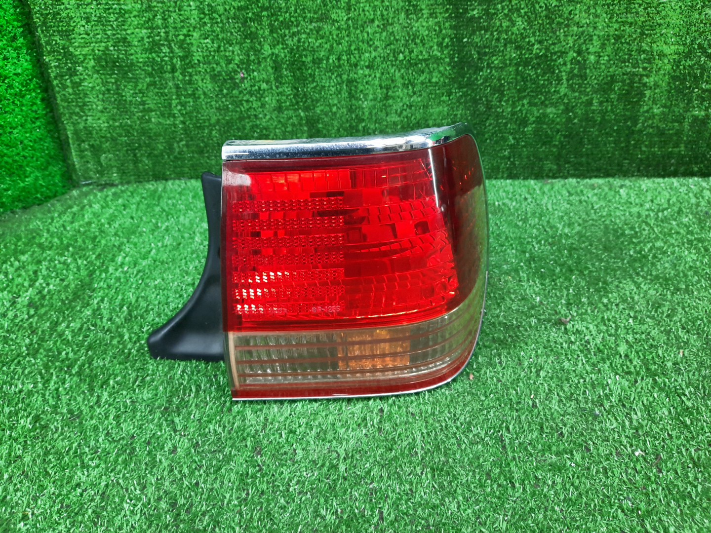 Стоп-сигнал правый задний TOYOTA CROWN JZS151, JZS155, GS151, LS151, JZS157, JZS153 1 ракурс