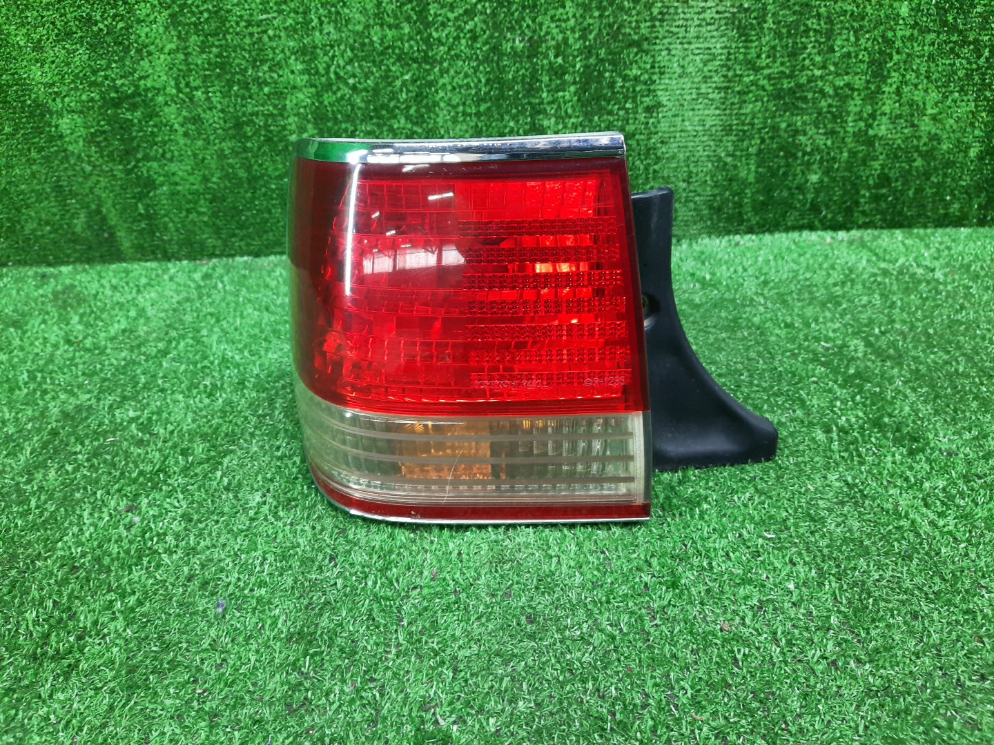 Стоп-сигнал левый задний TOYOTA CROWN JZS151, JZS155, GS151, LS151, JZS157, JZS153 1 ракурс