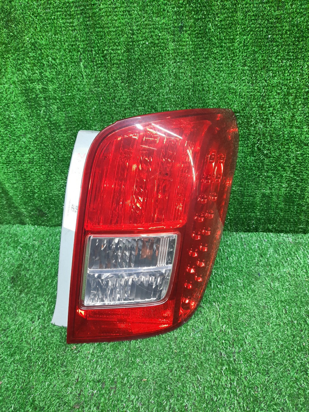 Стоп-сигнал правый задний TOYOTA COROLLA FIELDER, FIELDER ZRE144G, ZRE142G, NZE144G, NZE141G 1 ракурс