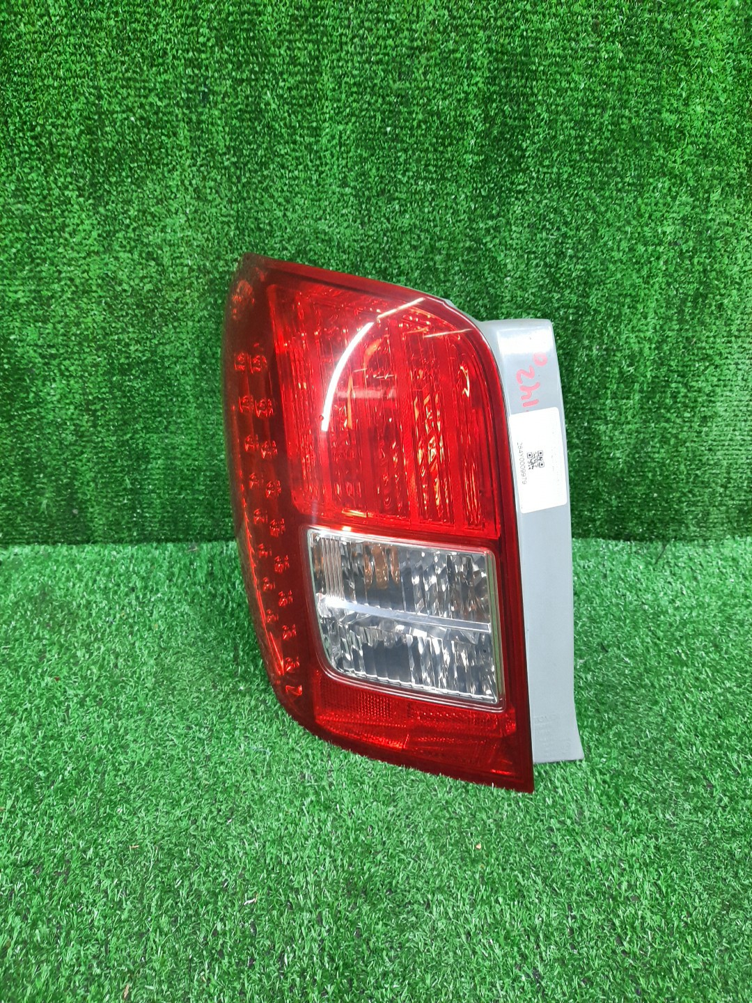 Стоп-сигнал левый задний TOYOTA COROLLA FIELDER, FIELDER ZRE144G, ZRE142G, NZE144G, NZE141G 1 ракурс