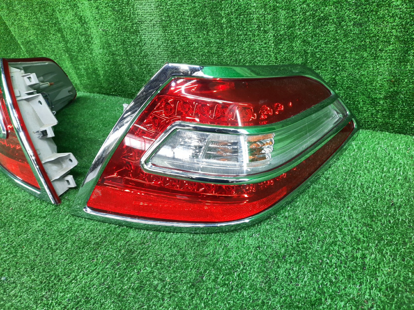 Стоп-сигнал левый задний NISSAN TEANA TNJ32, PJ32, J32 3 ракурс